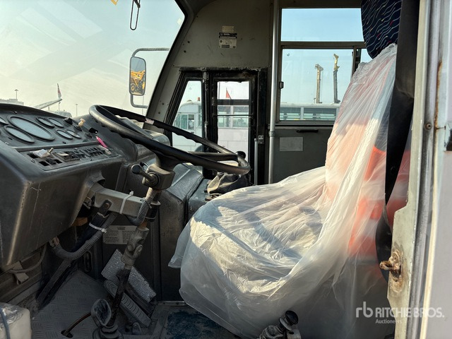 2005 TATA LPO 1316/55 4x2 81-Seat Transit Bus - Bus: das Bild 4 2005 TATA LPO 1316/55 4x2 81-Seat Transit Bus - Bus: das Bild 4