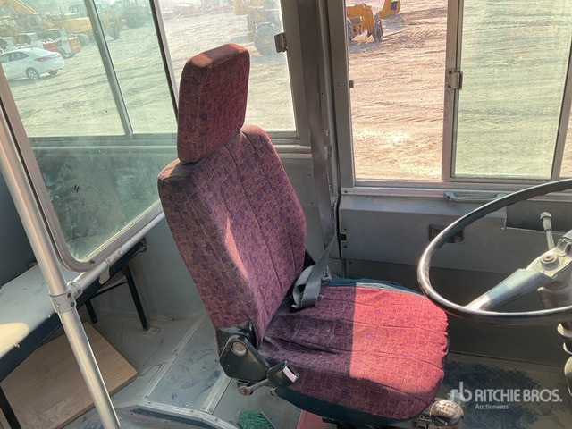 2005 TATA LPO1316/55 4x2 81-Seat Transit Bus - Bus: das Bild 4 2005 TATA LPO1316/55 4x2 81-Seat Transit Bus - Bus: das Bild 4