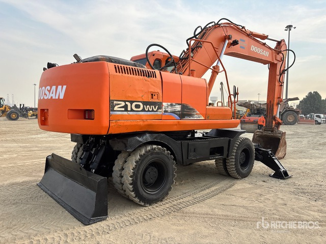 Doosan Solar 210W Wheel Excavator - Mobilbagger: das Bild 3 Doosan Solar 210W Wheel Excavator - Mobilbagger: das Bild 3