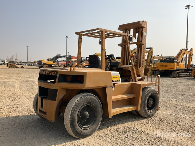 Komatsu FD70H-5 Forklift - Dieselstapler: das Bild 3 Komatsu FD70H-5 Forklift - Dieselstapler: das Bild 3