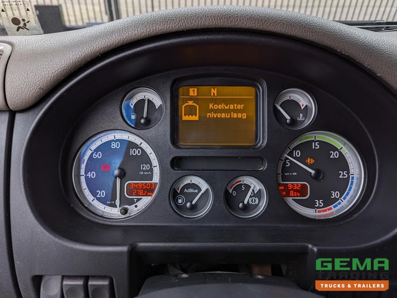 Kühlkoffer LKW DAF FA CF65.220 4x2 Daycab Euro5 KoelVriesBak 7m + Laadklep 2000kg - FrigoBlock - Zijdeur: das Bild 14 Kühlkoffer LKW DAF FA CF65.220 4x2 Daycab Euro5 KoelVriesBak 7m + Laadklep 2000kg - FrigoBlock - Zijdeur: das Bild 14
