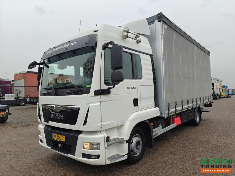 MAN TGL 12.250 4x2 Slaapcab Euro6B - StandAirco - Schuifzeilenbak 6.19m + Laadklep 1500KG - SMARTTacho V2 - 01/2026 APK - Plane LKW: das Bild 1 MAN TGL 12.250 4x2 Slaapcab Euro6B - StandAirco - Schuifzeilenbak 6.19m + Laadklep 1500KG - SMARTTacho V2 - 01/2026 APK - Plane LKW: das Bild 1