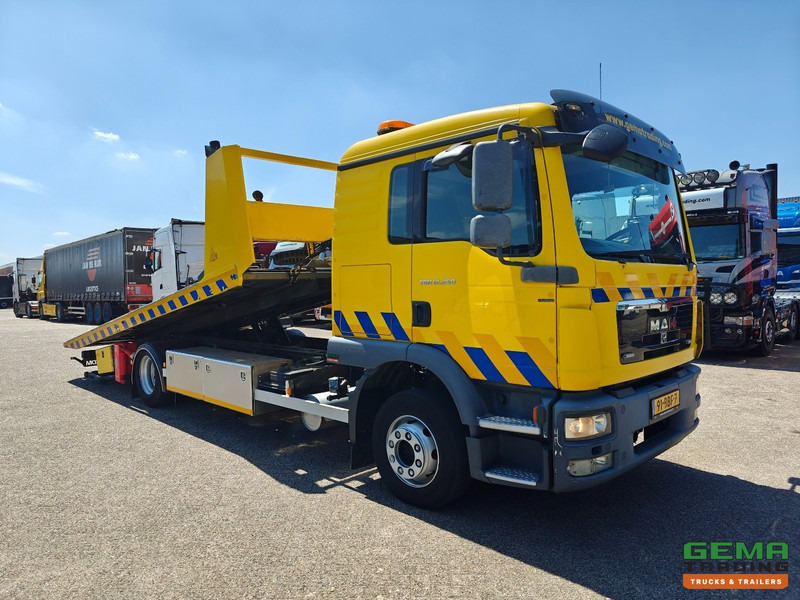 MAN TGM 12.250 4X2 BL DubbelCab 6 Pers. - Falkom FAS6000 + FAL2000 + Dubbele Lier 3600KG - Afstandsbediening - 10/2025 APK - Abschleppwagen: das Bild 5 MAN TGM 12.250 4X2 BL DubbelCab 6 Pers. - Falkom FAS6000 + FAL2000 + Dubbele Lier 3600KG - Afstandsbediening - 10/2025 APK - Abschleppwagen: das Bild 5