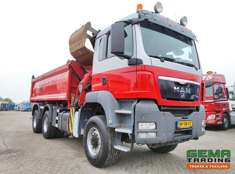 MAN TGS 26.400 6x6 4 Daycab Euro4 - HMF1643Z2 - Hyva 2-Zijdige Kipper 5.4m. - REBUILT ENGINE - TOP! (V584) - Kipper, Autokran: das Bild 3 MAN TGS 26.400 6x6 4 Daycab Euro4 - HMF1643Z2 - Hyva 2-Zijdige Kipper 5.4m. - REBUILT ENGINE - TOP! (V584) - Kipper, Autokran: das Bild 3