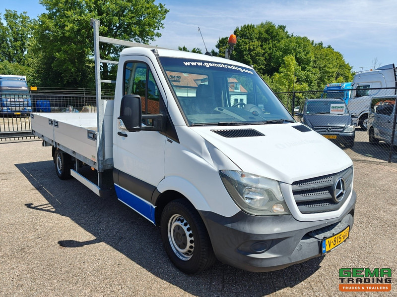 Mercedes-Benz Sprinter 316 CDI Euro6Y - Automaat - Open Laadbak 4.4m - Alu zijborden - SMARTtachoV2 - 01/2026 APK - Pritsche Transporter: das Bild 2 Mercedes-Benz Sprinter 316 CDI Euro6Y - Automaat - Open Laadbak 4.4m - Alu zijborden - SMARTtachoV2 - 01/2026 APK - Pritsche Transporter: das Bild 2