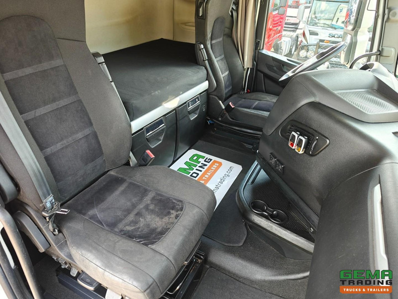 Sattelzugmaschine Iveco S-WAY 420 4x2 Euro6D - Dubbele Tanks - StandAirco - Navi - SMARTTacho V2 - 04/2026 APK: das Bild 6 Sattelzugmaschine Iveco S-WAY 420 4x2 Euro6D - Dubbele Tanks - StandAirco - Navi - SMARTTacho V2 - 04/2026 APK: das Bild 6
