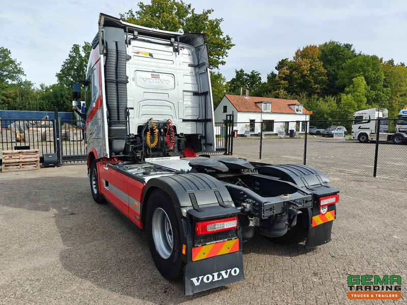 Volvo FH460 4x2 Globetrotter Euro6 - KiepHydrauliek - Dubbele Tanks - 12/2025 APK - Sattelzugmaschine: das Bild 4 Volvo FH460 4x2 Globetrotter Euro6 - KiepHydrauliek - Dubbele Tanks - 12/2025 APK - Sattelzugmaschine: das Bild 4