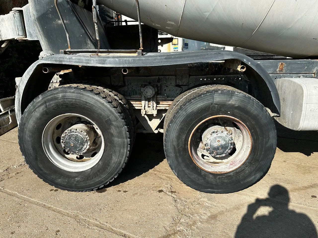 DAF CF 85.430 8X4 9m3 Mixer Spring/Spring ZF Manual - Fahrmischer: das Bild 5 DAF CF 85.430 8X4 9m3 Mixer Spring/Spring ZF Manual - Fahrmischer: das Bild 5