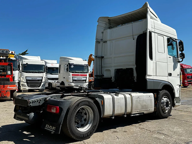 DAF XF 460 4X2 Tractor-unit Spring/Air Retarder ACC Euro6 - Sattelzugmaschine: das Bild 4 DAF XF 460 4X2 Tractor-unit Spring/Air Retarder ACC Euro6 - Sattelzugmaschine: das Bild 4