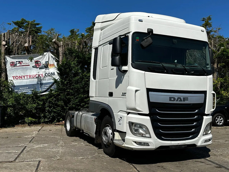 DAF XF 460 4X2 Tractor-unit Spring/Air Retarder ACC Euro6 - Sattelzugmaschine: das Bild 1 DAF XF 460 4X2 Tractor-unit Spring/Air Retarder ACC Euro6 - Sattelzugmaschine: das Bild 1