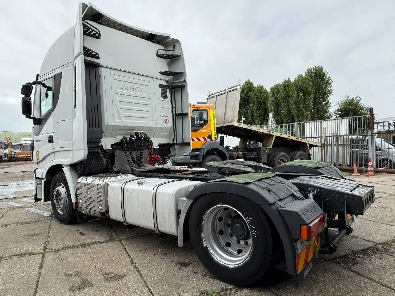 Iveco Stralis 460 4X2 Tractor-unit Spring/Air Retarder - Sattelzugmaschine: das Bild 3 Iveco Stralis 460 4X2 Tractor-unit Spring/Air Retarder - Sattelzugmaschine: das Bild 3