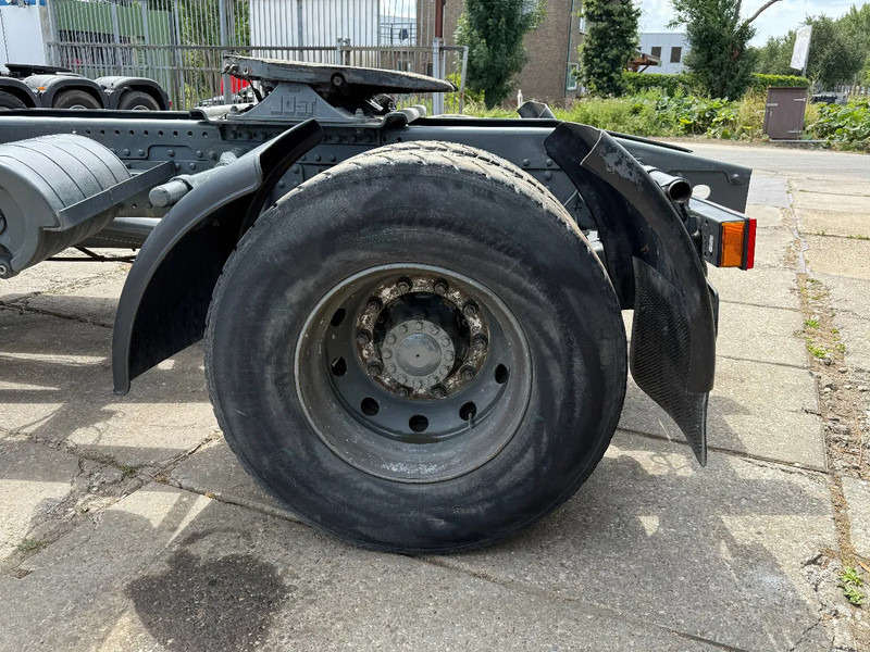 MAN 19.403 4X2 Tractor-unit Spring/Air ZF Manual Gear Low cabine - Sattelzugmaschine: das Bild 5 MAN 19.403 4X2 Tractor-unit Spring/Air ZF Manual Gear Low cabine - Sattelzugmaschine: das Bild 5