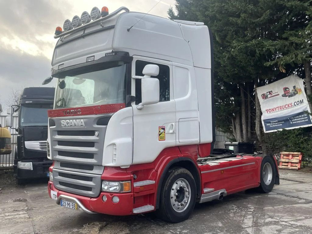 Scania R560 V8 4X2 Tractor-unit Retarder Euro5 Scania R560 V8 4X2 Tractor-unit Retarder Euro5 - Sattelzugmaschine: das Bild 2 Scania R560 V8 4X2 Tractor-unit Retarder Euro5 Scania R560 V8 4X2 Tractor-unit Retarder Euro5 - Sattelzugmaschine: das Bild 2
