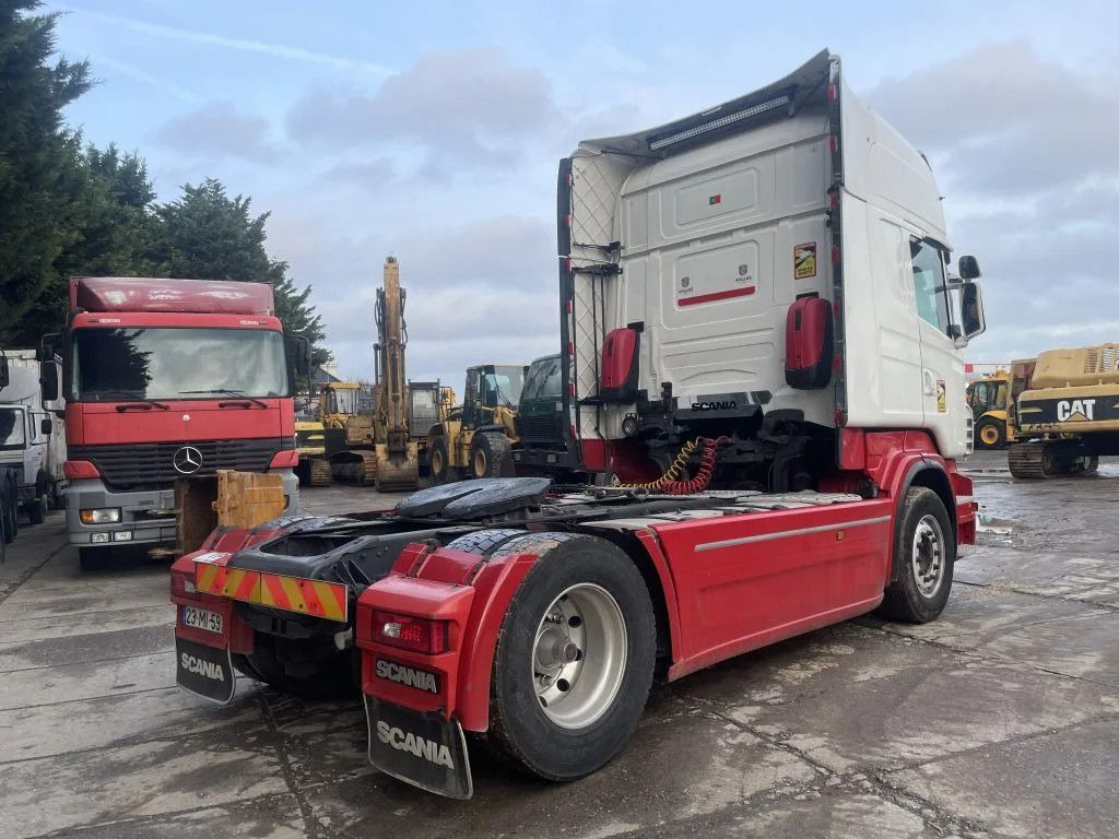 Scania R560 V8 4X2 Tractor-unit Retarder Euro5 Scania R560 V8 4X2 Tractor-unit Retarder Euro5 - Sattelzugmaschine: das Bild 4 Scania R560 V8 4X2 Tractor-unit Retarder Euro5 Scania R560 V8 4X2 Tractor-unit Retarder Euro5 - Sattelzugmaschine: das Bild 4