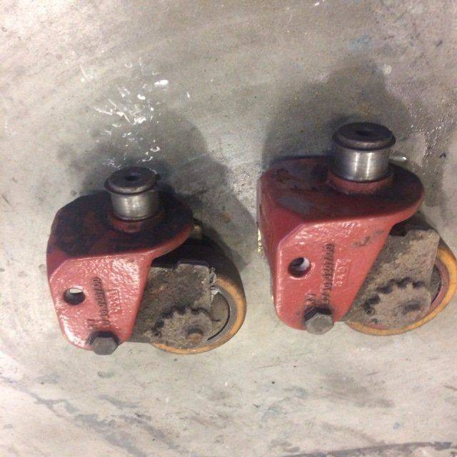 2xSupport Wheel for Komatsu MWP18-1R - Lenkung für Flurförderzeug: das Bild 1 2xSupport Wheel for Komatsu MWP18-1R - Lenkung für Flurförderzeug: das Bild 1