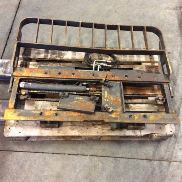 Kaup Fork positioner with separate sideshift - Anbauteil: das Bild 1 Kaup Fork positioner with separate sideshift - Anbauteil: das Bild 1