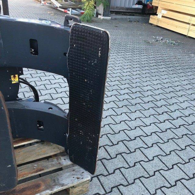 Klammergeräte Cascade 360° Rotating Paper Roll Clamp: das Bild 6 Klammergeräte Cascade 360° Rotating Paper Roll Clamp: das Bild 6