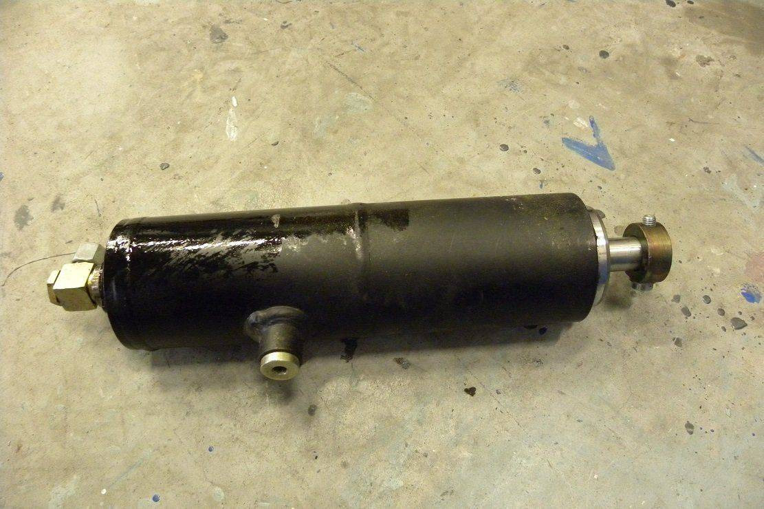 Cylinder , Lift for Jungheinrich ECE 20G - Hydraulikzylinder für Flurförderzeug: das Bild 1 Cylinder , Lift for Jungheinrich ECE 20G - Hydraulikzylinder für Flurförderzeug: das Bild 1