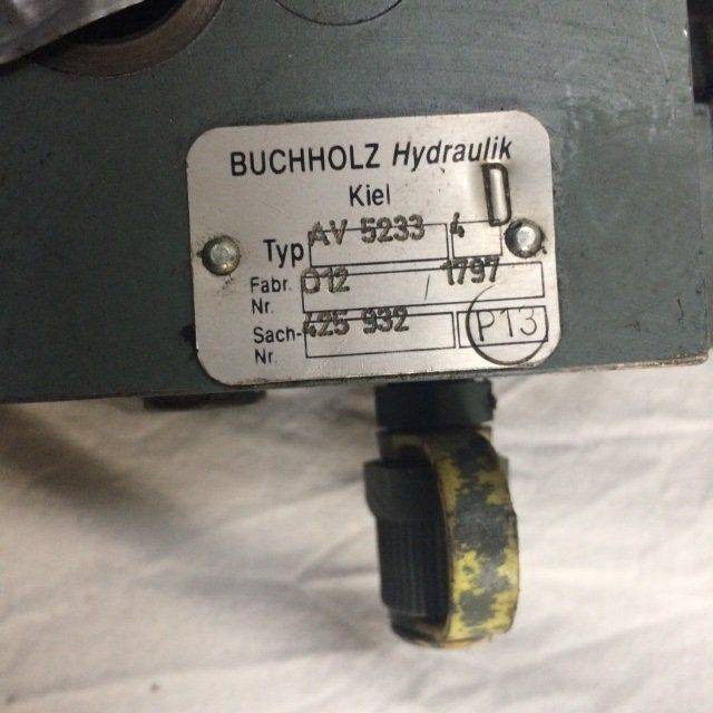 Hydraulic control for Still - Hydraulik ventil für Flurförderzeug: das Bild 3 Hydraulic control for Still - Hydraulik ventil für Flurförderzeug: das Bild 3