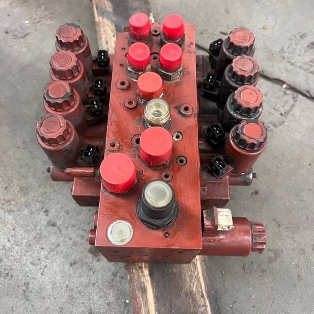 Hydraulic control valve VW12-M4 275bar - Hydraulik ventil für Flurförderzeug: das Bild 2 Hydraulic control valve VW12-M4 275bar - Hydraulik ventil für Flurförderzeug: das Bild 2