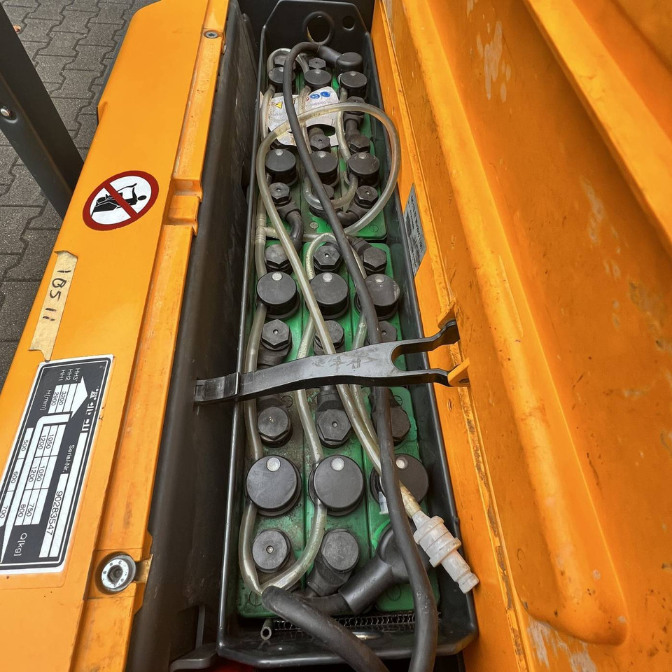 Hochhubwagen Jungheinrich EJC112: das Bild 8