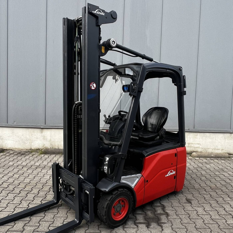 Linde E16C (386) - Elektrostapler: das Bild 1 Linde E16C (386) - Elektrostapler: das Bild 1