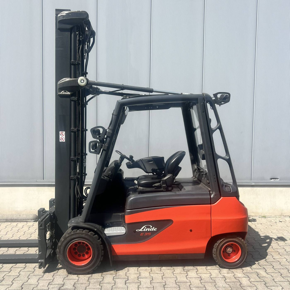 Linde E35L (387) - Elektrostapler: das Bild 2 Linde E35L (387) - Elektrostapler: das Bild 2