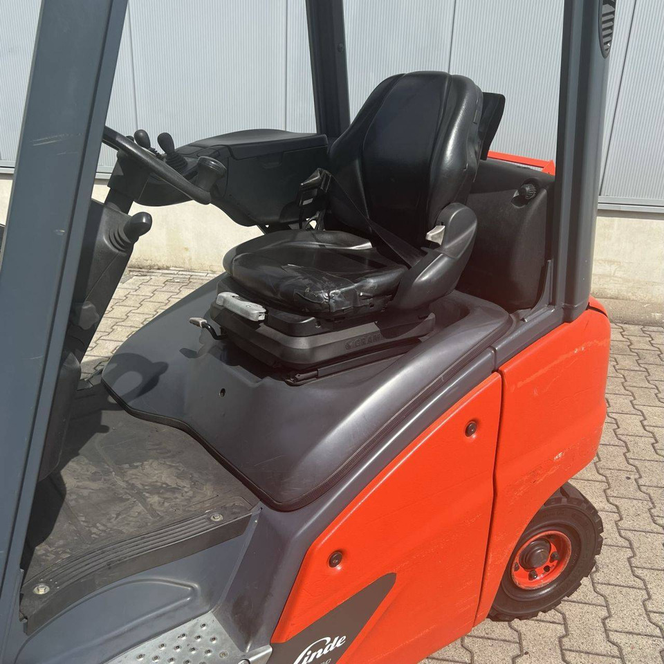 Linde H18T (391-02) EVO - Treibgasstapler: das Bild 4 Linde H18T (391-02) EVO - Treibgasstapler: das Bild 4