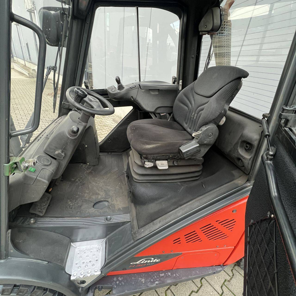 Linde H30D-02 (393) EVO - Dieselstapler: das Bild 4 Linde H30D-02 (393) EVO - Dieselstapler: das Bild 4