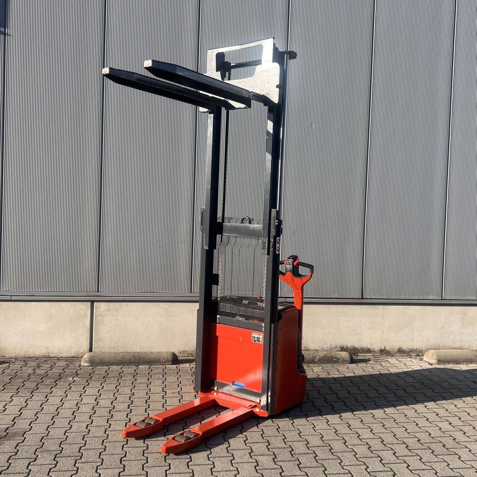 Linde L14C (1169) - Hochhubwagen: das Bild 3 Linde L14C (1169) - Hochhubwagen: das Bild 3