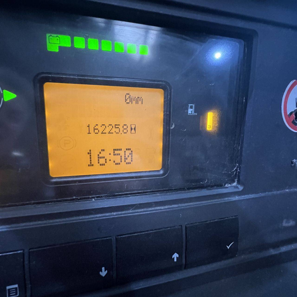 Linde R16 (1120) - Schubmaststapler: das Bild 4 Linde R16 (1120) - Schubmaststapler: das Bild 4