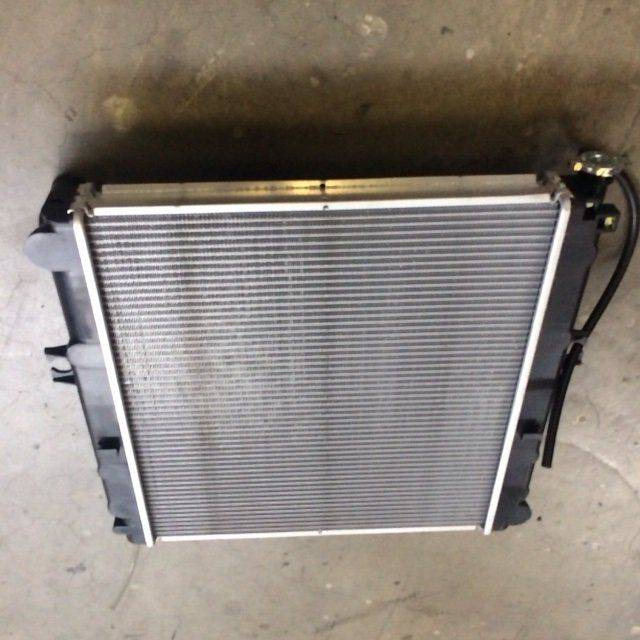 Radiator for Caterpillar - Kühler für Flurförderzeug: das Bild 3 Radiator for Caterpillar - Kühler für Flurförderzeug: das Bild 3