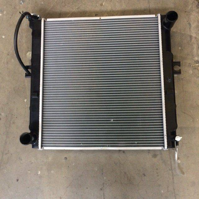 Radiator for Caterpillar - Kühler für Flurförderzeug: das Bild 2 Radiator for Caterpillar - Kühler für Flurförderzeug: das Bild 2