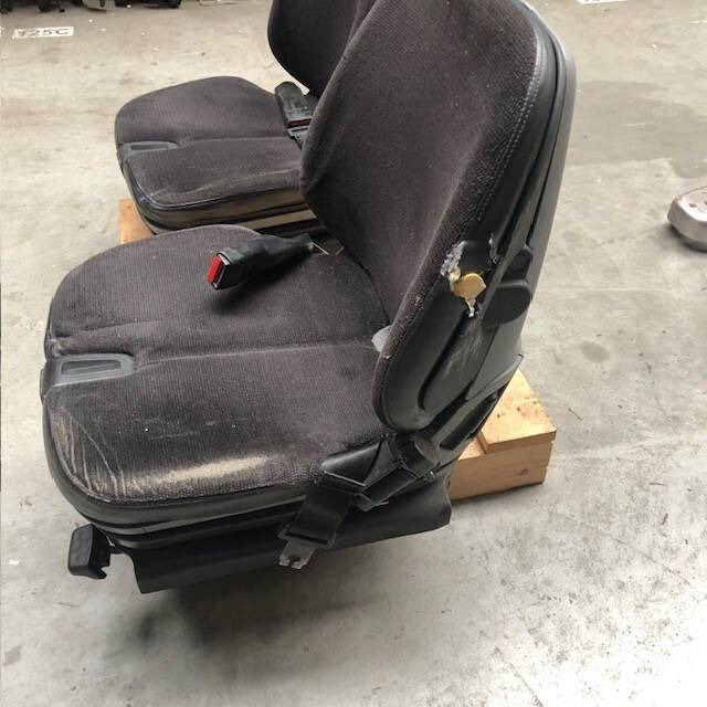 Seat for Linde /1120-01/ - Sitz für Flurförderzeug: das Bild 4 Seat for Linde /1120-01/ - Sitz für Flurförderzeug: das Bild 4