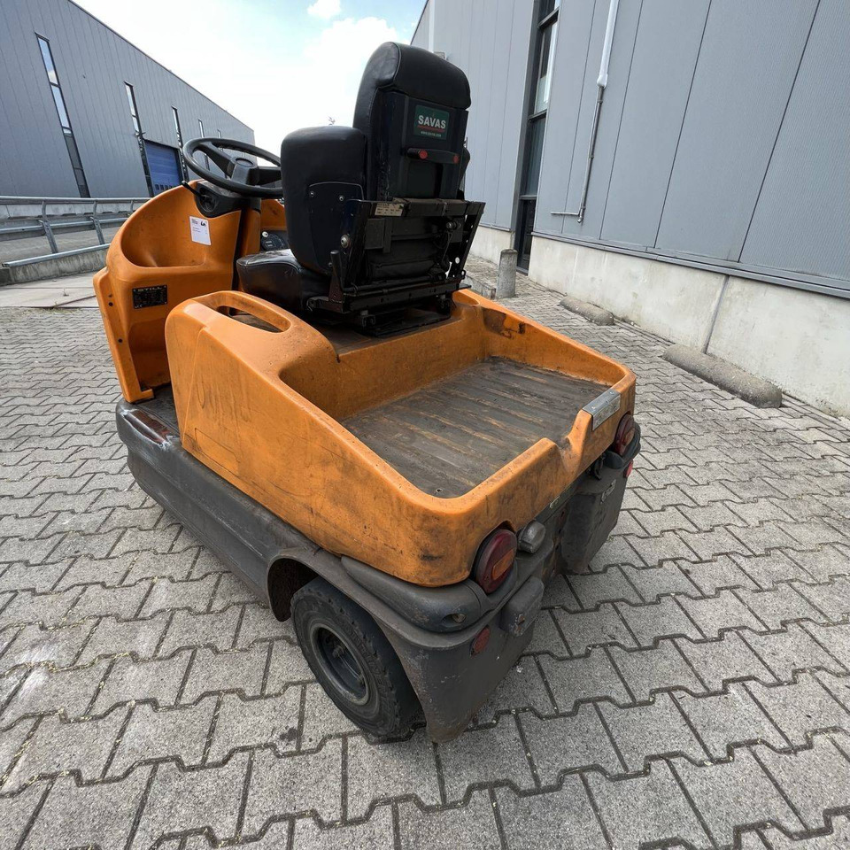 Still R06 (126) - Schleppfahrzeug: das Bild 3 Still R06 (126) - Schleppfahrzeug: das Bild 3