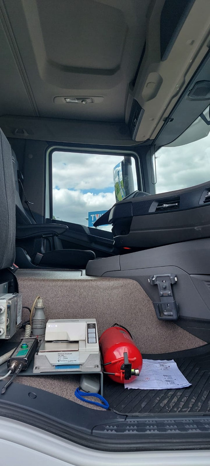 DAF XD300FA - Tankwagen: das Bild 4 DAF XD300FA - Tankwagen: das Bild 4