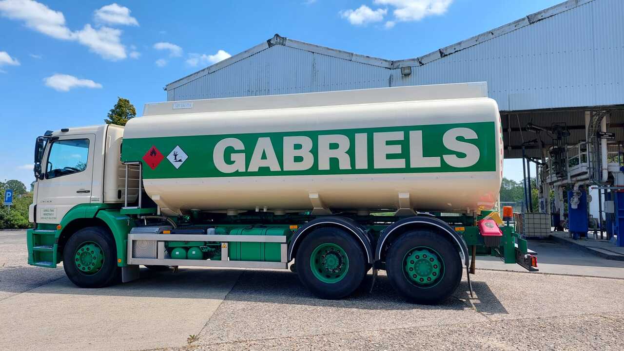 Tankwagen MERCEDES AXOR: das Bild 13 Tankwagen MERCEDES AXOR: das Bild 13