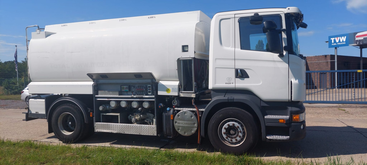 Tankwagen SCANIA: das Bild 8