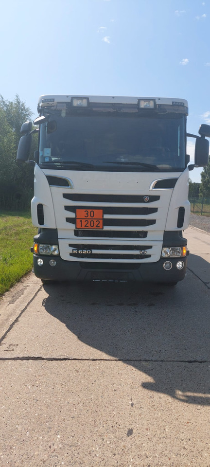 Tankwagen SCANIA: das Bild 6