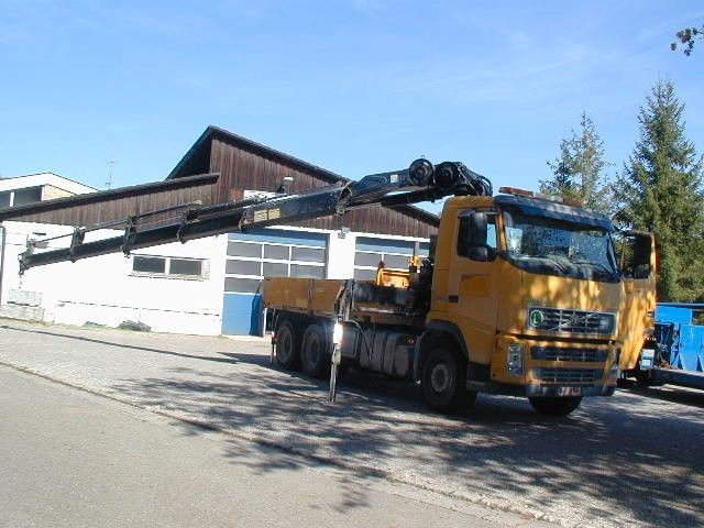 Volvo FH 12 6x4 Volvo FH 12 6x4 - Pritsche LKW, Autokran: das Bild 1 Volvo FH 12 6x4 Volvo FH 12 6x4 - Pritsche LKW, Autokran: das Bild 1