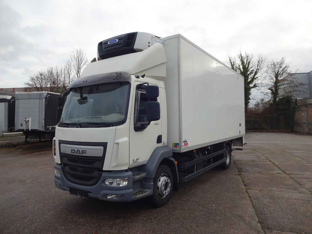 DAF LF 220, 16 T, LBW, Türen, Klima, Automat, Kamera - Koffer LKW: das Bild 3 DAF LF 220, 16 T, LBW, Türen, Klima, Automat, Kamera - Koffer LKW: das Bild 3