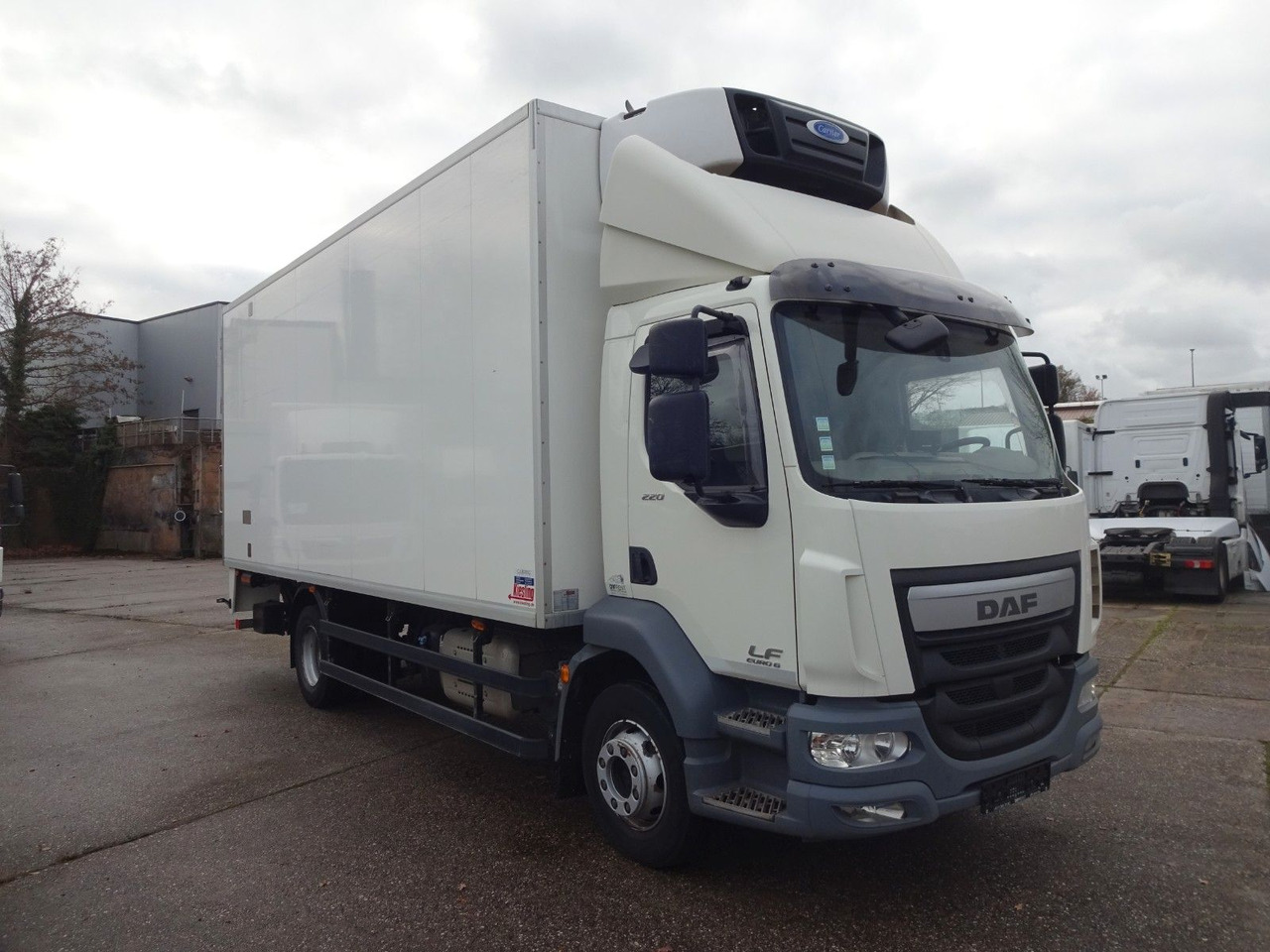 DAF LF 220, 16 T, LBW, Türen, Klima, Automat, Kamera - Kühlkoffer LKW: das Bild 1 DAF LF 220, 16 T, LBW, Türen, Klima, Automat, Kamera - Kühlkoffer LKW: das Bild 1