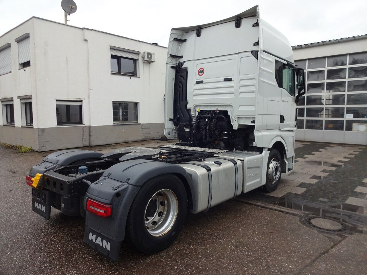 MAN 3 x TGX 18.470, XXL, Intarder, ACC, 2 x Tank - Sattelzugmaschine: das Bild 5 MAN 3 x TGX 18.470, XXL, Intarder, ACC, 2 x Tank - Sattelzugmaschine: das Bild 5