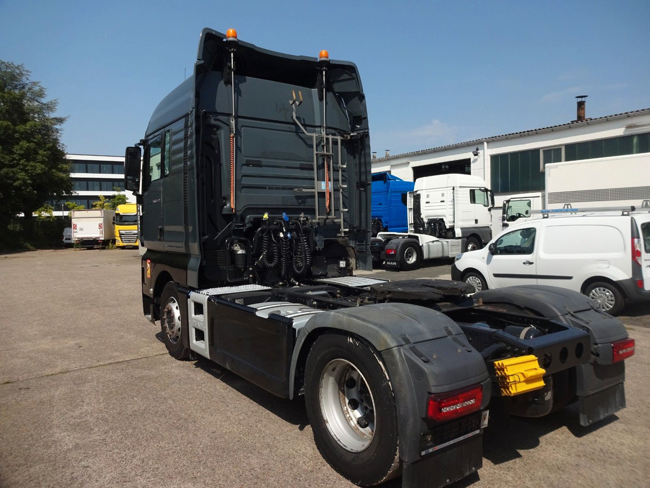 MAN TGX 18.470, XLX, Intarder, ACC, 2 Tank, Standkl - Sattelzugmaschine: das Bild 5 MAN TGX 18.470, XLX, Intarder, ACC, 2 Tank, Standkl - Sattelzugmaschine: das Bild 5