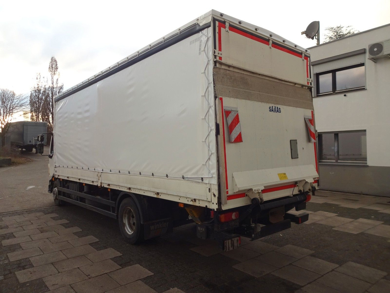 Plane LKW, Zustand - NEU VOLVO FL 250 16 Ton, Curtainsider + Platform, Tail Lift, Air Conditioning, Tow Hitch, Automatic: das Bild 7