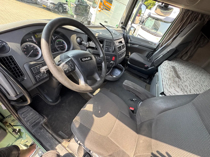 DAF XF 460 6X2 Jumbo Volume kombi Standairco Hefdak 8.1 + 7.8M 120m3 - Koffer LKW: das Bild 5 DAF XF 460 6X2 Jumbo Volume kombi Standairco Hefdak 8.1 + 7.8M 120m3 - Koffer LKW: das Bild 5