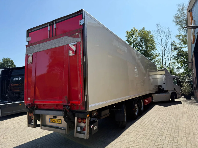 Krone Thermo King SLX 300 Whisper 5.386 uur! Stuuras 3500KG LBW! 265H 250B APK 02/2026 - Isotherm Auflieger: das Bild 4 Krone Thermo King SLX 300 Whisper 5.386 uur! Stuuras 3500KG LBW! 265H 250B APK 02/2026 - Isotherm Auflieger: das Bild 4