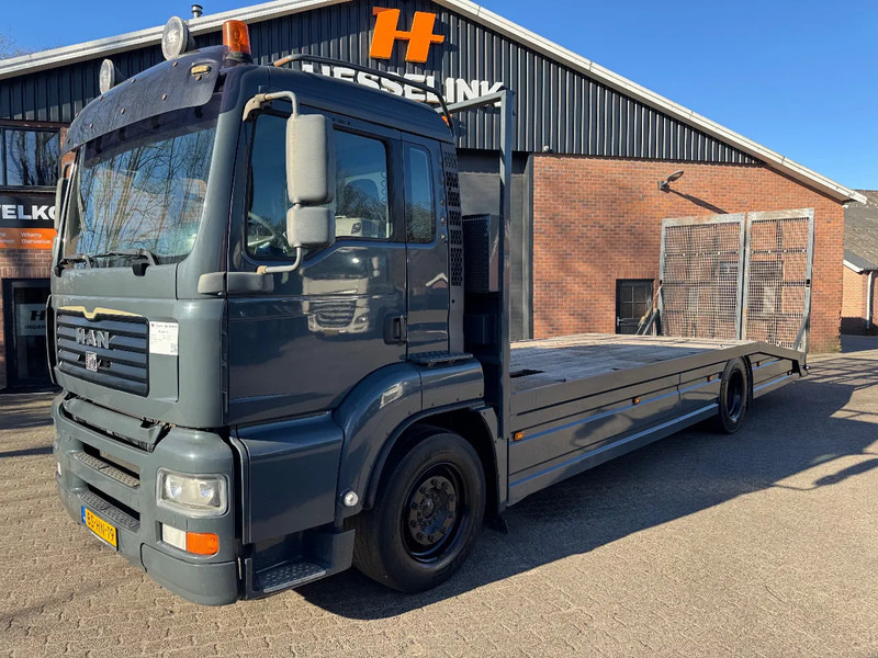 MAN TGA 18.350 830CM Oprijwagen Machinery transporter Hydraulische klep, nieuwe APK 3-6-2026 - Autotransporter LKW: das Bild 1 MAN TGA 18.350 830CM Oprijwagen Machinery transporter Hydraulische klep, nieuwe APK 3-6-2026 - Autotransporter LKW: das Bild 1