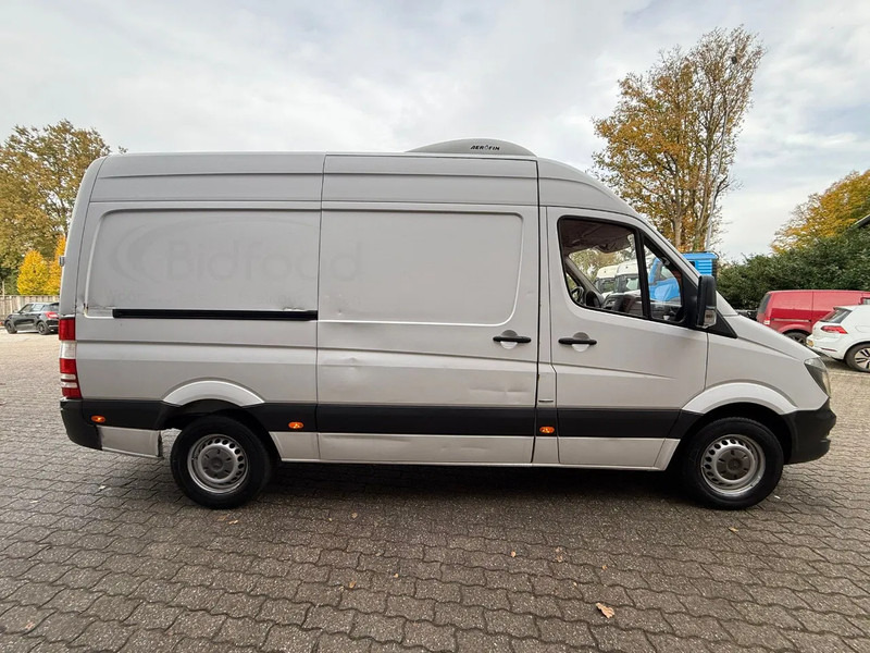 Mercedes-Benz Sprinter 314 Dual Zone Frigo -30/+30 Carrier AUT. - Kühltransporter, Transporter mit Doppelkabine: das Bild 5 Mercedes-Benz Sprinter 314 Dual Zone Frigo -30/+30 Carrier AUT. - Kühltransporter, Transporter mit Doppelkabine: das Bild 5