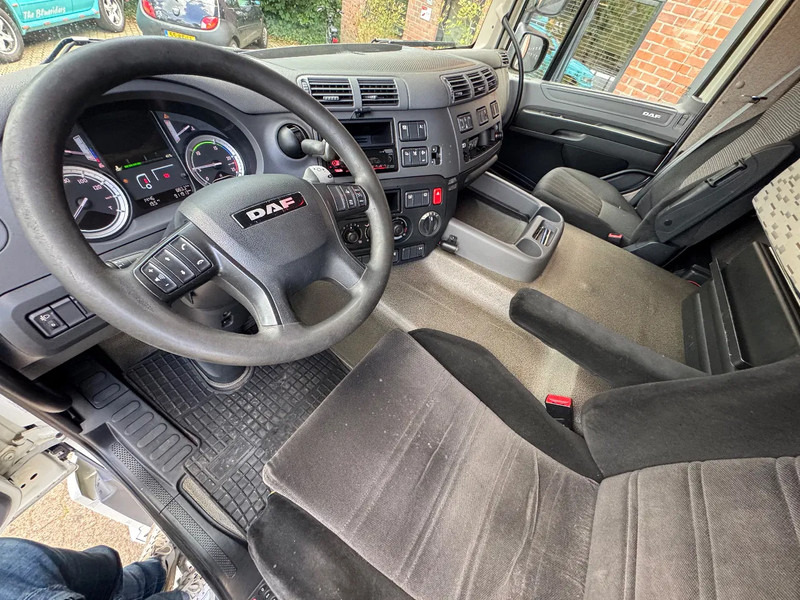 DAF CF 370 4X2 Space Cab Side ACC APK 10/2025 NL Truck - Sattelzugmaschine: das Bild 5 DAF CF 370 4X2 Space Cab Side ACC APK 10/2025 NL Truck - Sattelzugmaschine: das Bild 5